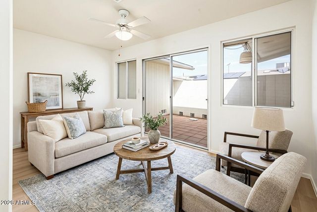 13820 N Silverbell Drive, Sun City, AZ 85351