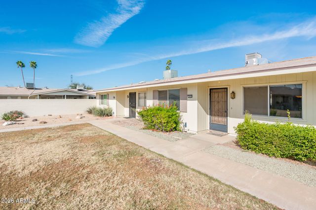13820 N Silverbell Drive, Sun City, AZ 85351