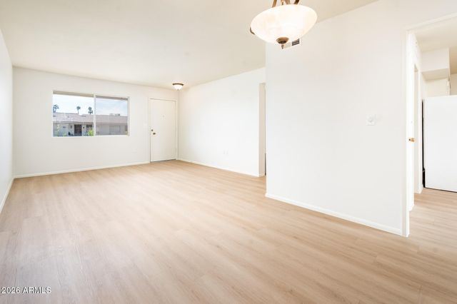 13820 N Silverbell Drive, Sun City, AZ 85351