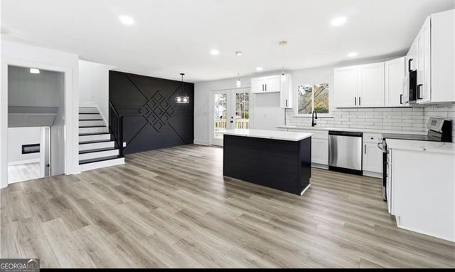 6677 Fielder Road, Rex, GA 30273