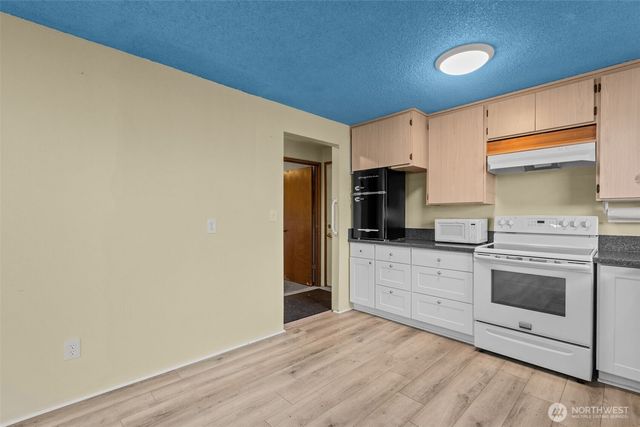 7676 Kauppila Lane, Gig Harbor, WA 98335