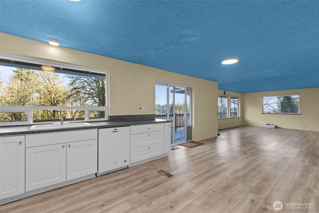 7676 Kauppila Lane, Gig Harbor, WA 98335
