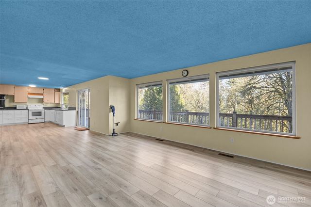 7676 Kauppila Lane, Gig Harbor, WA 98335