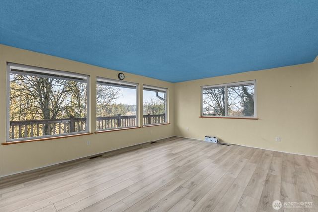 7676 Kauppila Lane, Gig Harbor, WA 98335