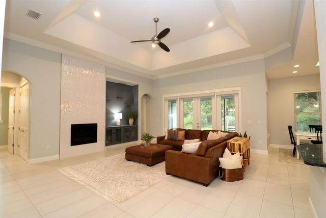 740 Old Loggers Way, St Augustine, FL 32086