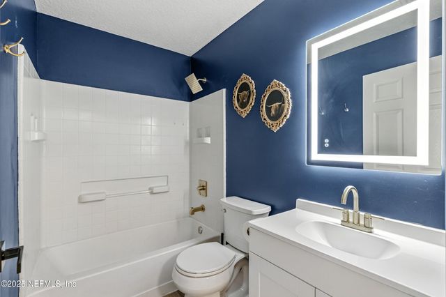 3925 PEBBLE BROOKE Circle, Orange Park, FL 32065