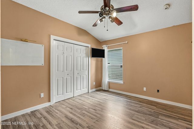 3925 PEBBLE BROOKE Circle, Orange Park, FL 32065