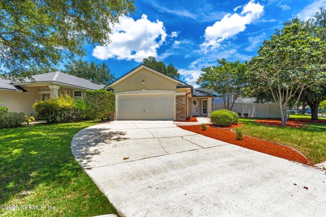 3925 PEBBLE BROOKE Circle, Orange Park, FL 32065
