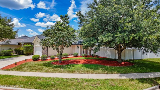 3925 PEBBLE BROOKE Circle, Orange Park, FL 32065