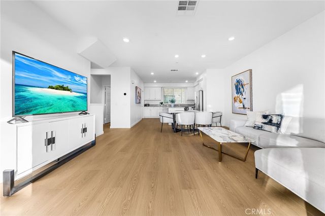 249 Steely, Irvine, CA 92614