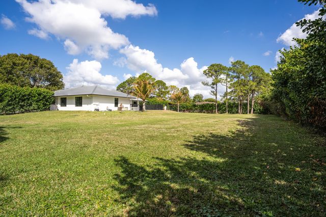 15824 74th Avenue N, Palm Beach Gardens, FL 33418