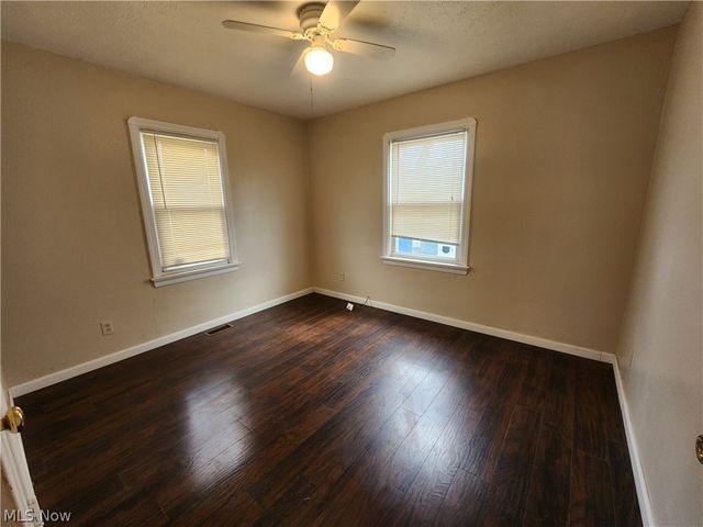 1517 Larchmont Road, Cleveland, OH 44110