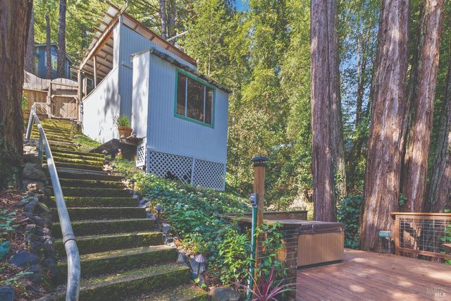 9085 Middle Ter, Monte Rio, CA 95462