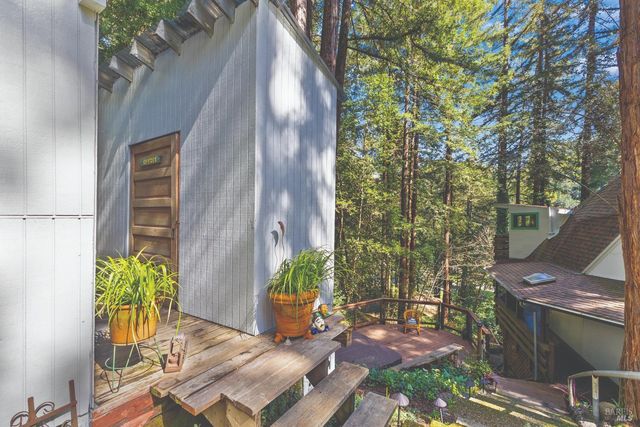 9085 Middle Ter, Monte Rio, CA 95462