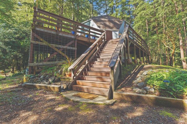 9085 Middle Ter, Monte Rio, CA 95462