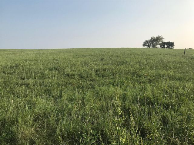 13041 Seydler Rd, Weimar, TX 78962