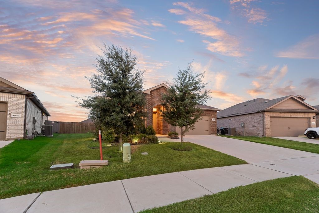 9621 Catclaw Terrace, Fort Worth, TX 76036 — photo 4