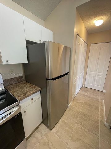 10521 SW 158th Ct 304, Miami, FL 33196