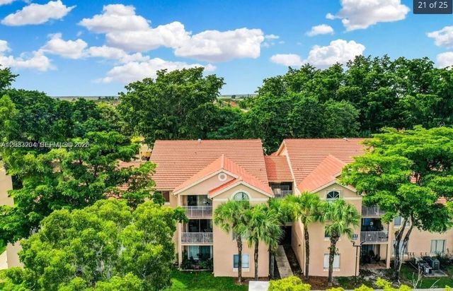 10521 SW 158th Ct 304, Miami, FL 33196