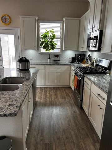 2302 Dillon Pond LN A, Pflugerville, TX 78660