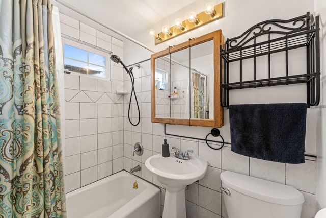 1288 S Columbus Avenue, Medford, OR 97501