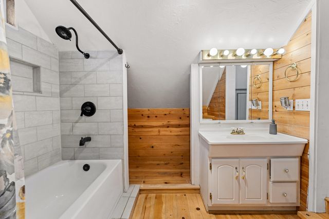 1288 S Columbus Avenue, Medford, OR 97501