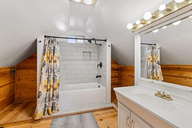 1288 S Columbus Avenue, Medford, OR 97501