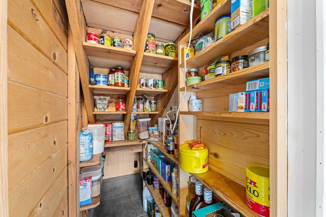 1288 S Columbus Avenue, Medford, OR 97501