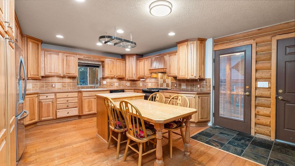 12621 E Blanchard Rd, Elk, WA 99009 photo 11