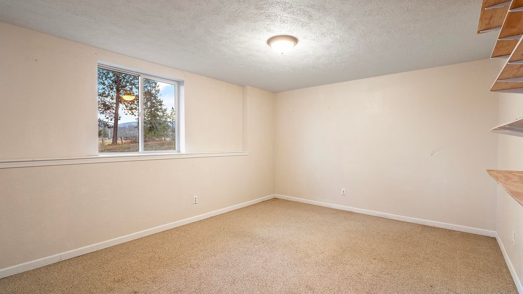 12621 E Blanchard Rd, Elk, WA 99009 photo 28