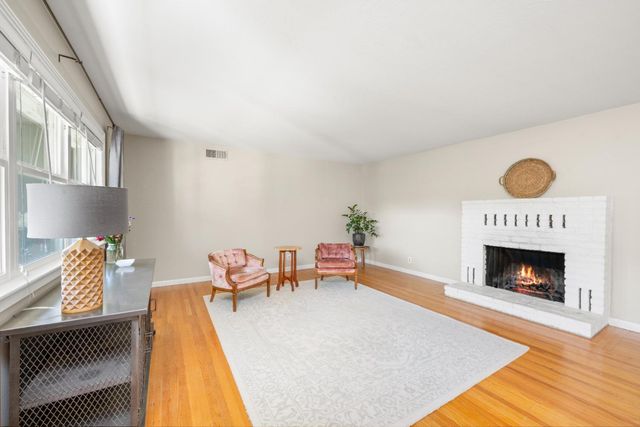 3934 Happy Rd, Loomis, CA 95650