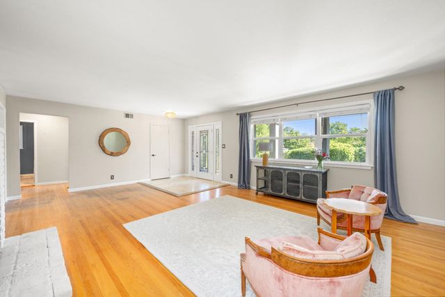 3934 Happy Rd, Loomis, CA 95650