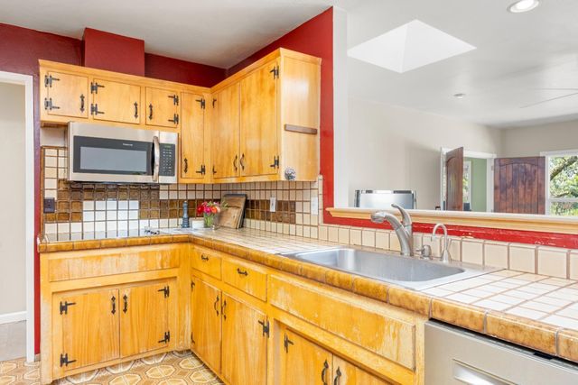 3934 Happy Rd, Loomis, CA 95650