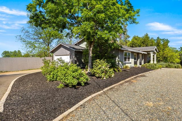 3934 Happy Rd, Loomis, CA 95650