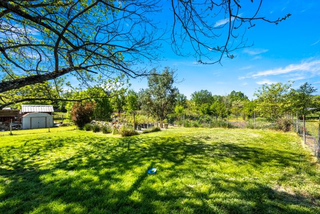 3934 Happy Rd, Loomis, CA 95650