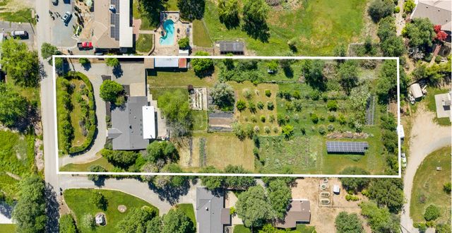 3934 Happy Rd, Loomis, CA 95650