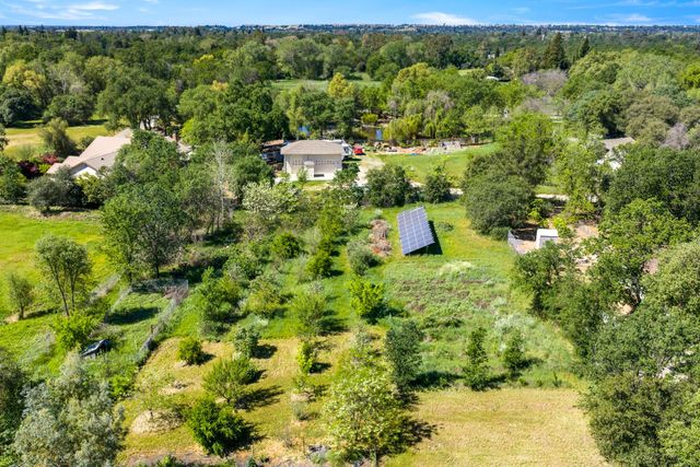 3934 Happy Rd, Loomis, CA 95650