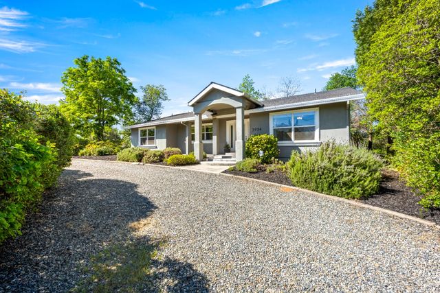 3934 Happy Rd, Loomis, CA 95650