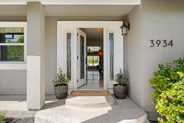 3934 Happy Rd, Loomis, CA 95650