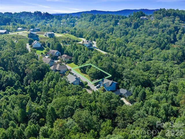 95 Deep Valley Lane, Hendersonville, NC 28791