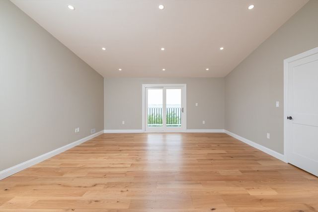 89R Upland, Winthrop, MA 02152