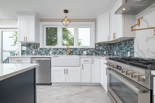 89R Upland, Winthrop, MA 02152