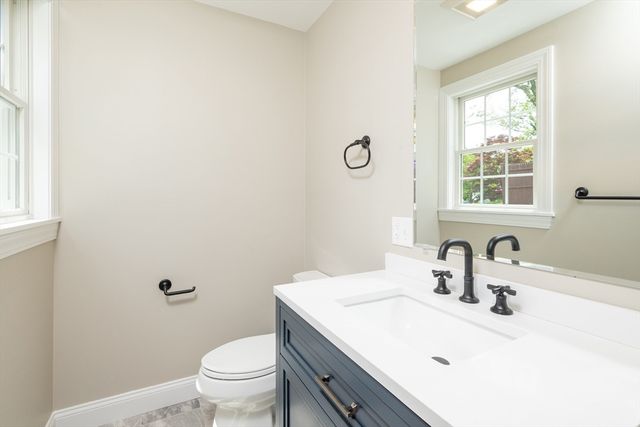 89R Upland, Winthrop, MA 02152