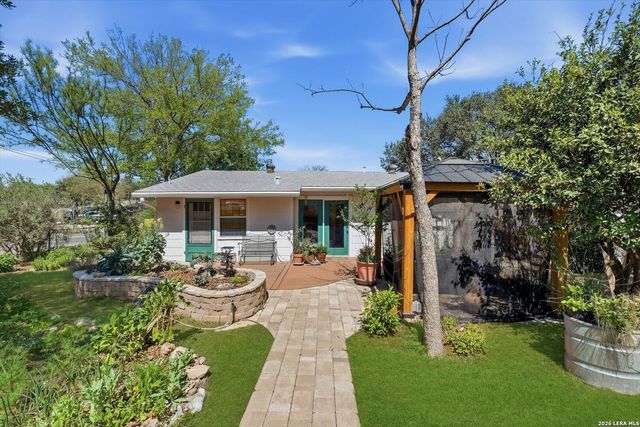 702 Sumner Dr, San Antonio, TX 78209