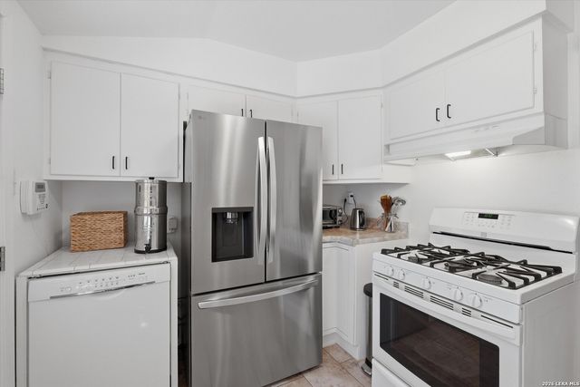 702 Sumner Dr, San Antonio, TX 78209