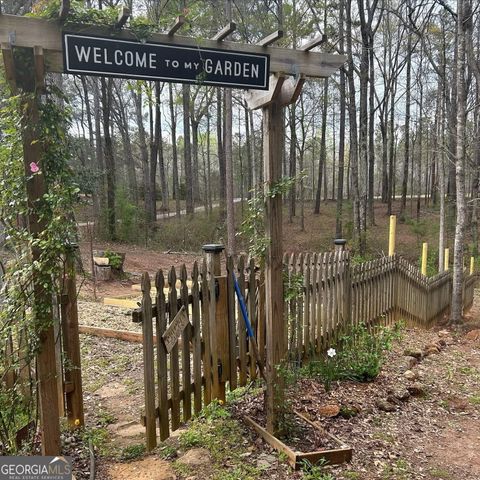 143 Hammond Road, Jackson, GA 30233