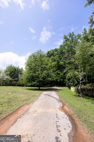 143 Hammond Road, Jackson, GA 30233