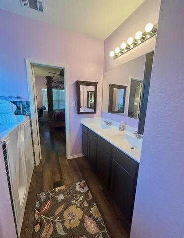 208 Greatest Gift WAY, Jarrell, TX 76537