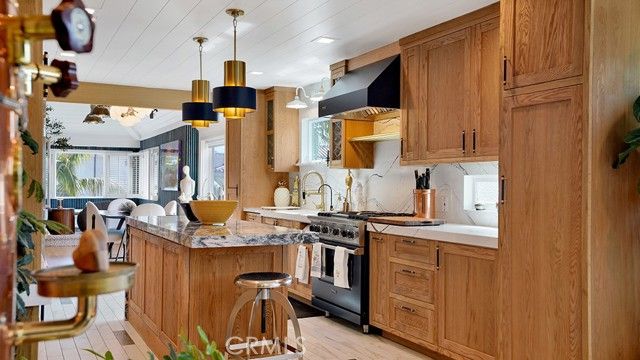 213 Marguerite, Corona Del Mar (newport Beach), CA 92625