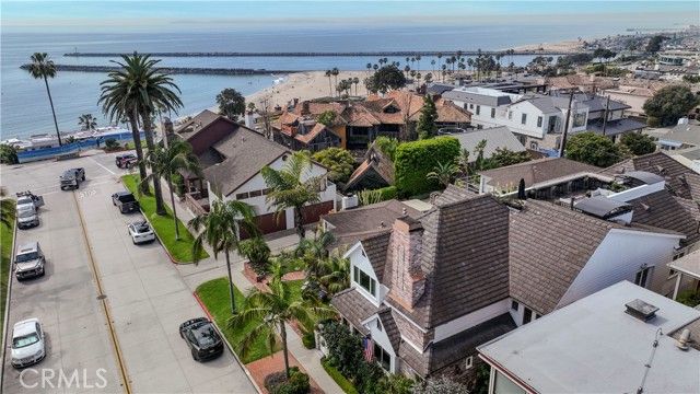 213 Marguerite, Corona Del Mar (newport Beach), CA 92625